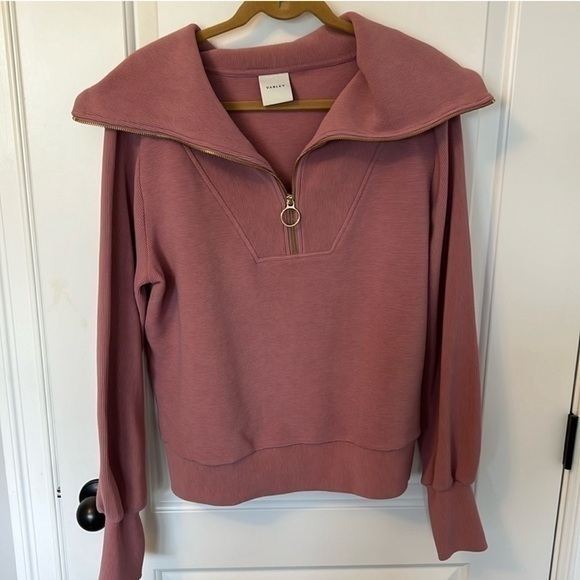 Varley Tops - Varley Vine Pullover size medium